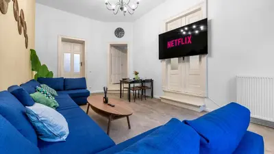 Ein Sitzbereich in der Unterkunft Apartment Görlitzer Park - Sauna, zentral, 100QM