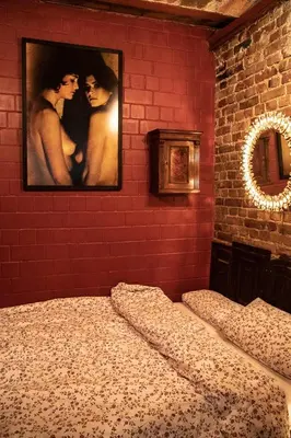 Ein Bett oder Betten in einem Zimmer der Unterkunft Poetic Studio with Garden