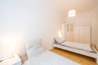 Ein Bett oder Betten in einem Zimmer der Unterkunft Apt Silizium 3 Zimmer Monteurwohnung zentral