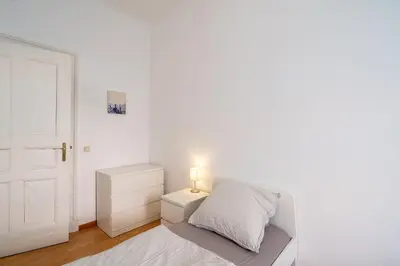 Ein Bett oder Betten in einem Zimmer der Unterkunft Apt Silizium 3 Zimmer Monteurwohnung zentral