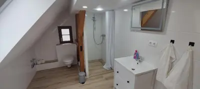 Ein Badezimmer in der Unterkunft Wustermark Ferienwohnung Dorfanger 8