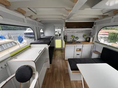 Küche/Küchenzeile in der Unterkunft Hausboot Rollyboot Evolution