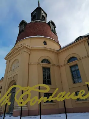 Das Gebäude in dem sich das Bed & Breakfast befindet