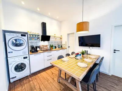 Küche/Küchenzeile in der Unterkunft Great 4-room apartment in Prenzlauer Berg