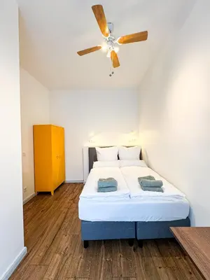 Ein Bett oder Betten in einem Zimmer der Unterkunft Great 4-room apartment in Prenzlauer Berg