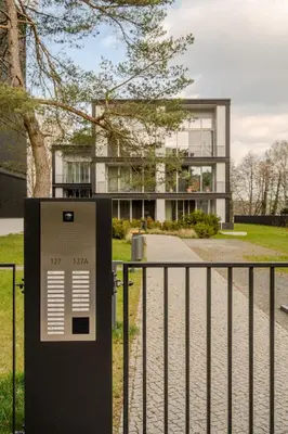 Das Gebäude in dem sich die Ferienwohnung befindet