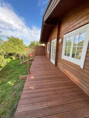 Ein Garten an der Unterkunft Silence-Lodge