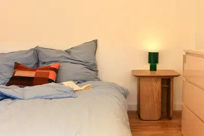 Ein Bett oder Betten in einem Zimmer der Unterkunft Design-Apartment Babelsberg