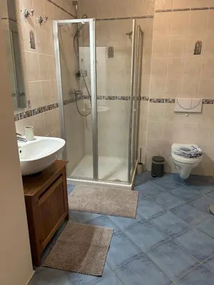 Ein Badezimmer in der Unterkunft Haus am Stadtrand von Berlin