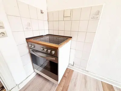 Küche/Küchenzeile in der Unterkunft 1Room Flat with Kitchen Near Neukölln & Kreuzberg