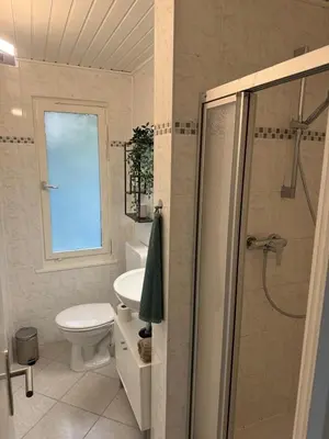 Ein Badezimmer in der Unterkunft Bungalowdorf Seddiner See - Bungalow 9