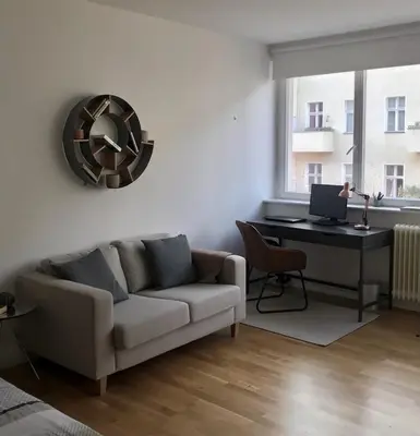 Ein Sitzbereich in der Unterkunft Modern Studio Apartment in Central Location