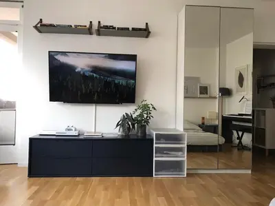 TV/Unterhaltungsangebot in der Unterkunft Modern Studio Apartment in Central Location