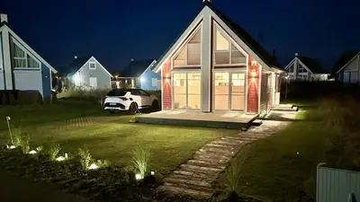 Das Gebäude in dem sich das Ferienhaus befindet