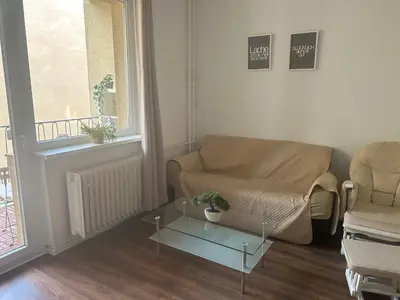 Ein Sitzbereich in der Unterkunft Quiet Apartment in Mitte near Bellevue Tiergarten