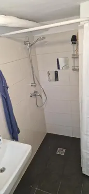 Ein Badezimmer in der Unterkunft Kreuzberg Zentral - 7 Betten bis 11 Personen - Genial für große Gruppen