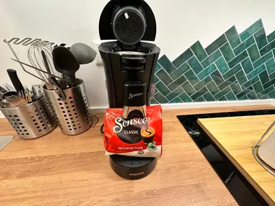 Kaffee-/Teezubehör in der Unterkunft fairAPART 3 Zimmer, 1 Bad, 50 qm, Prenzlauer Berg