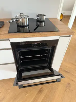 Küche/Küchenzeile in der Unterkunft Moderne großzügige Dachgeschosswohnung in Potsdam an den Ravensbergen