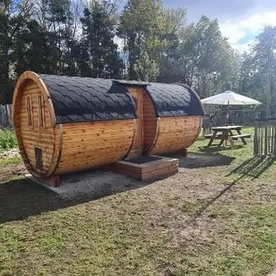 Glamping im beheizten Campingfass auf Leo's Farm