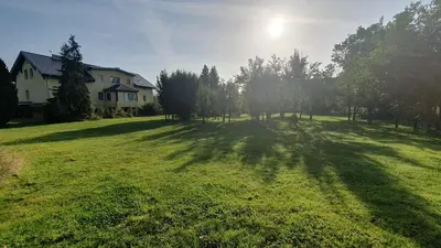Ein Garten an der Unterkunft Cozy 2-room apartment