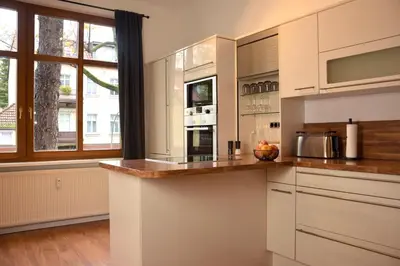 Küche/Küchenzeile in der Unterkunft Maisonette-Apartment für bis zu 6 Personen - Parkplatz - WLAN - Kingsize