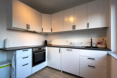 Küche/Küchenzeile in der Unterkunft Stilvolle & zentrale Ferienwohnung in Oranienburg