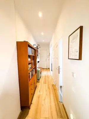 Grundriss der Unterkunft Bright Apartment with Balcony in Central Neukolln