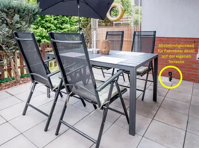 Ein Patio oder anderer Außenbereich in der Unterkunft Stilvolles Apartment mit Terrasse in Werder