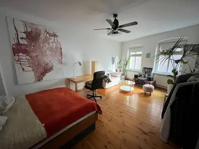 Ein Sitzbereich in der Unterkunft Cozy Berlin Studio in Prenzlauer Berg