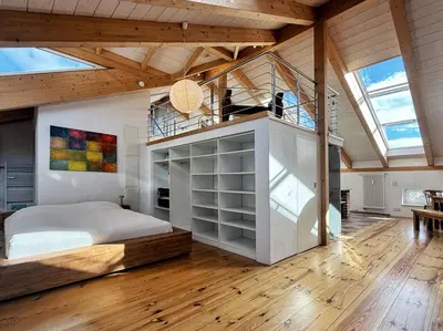 Ein Sitzbereich in der Unterkunft HolidayHome Apartments|Luxury Loft-Style Apartment