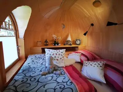 Ein Bett oder Betten in einem Zimmer der Unterkunft Igluhut