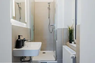 Ein Badezimmer in der Unterkunft Modernes Apartment im Holländischen Viertel