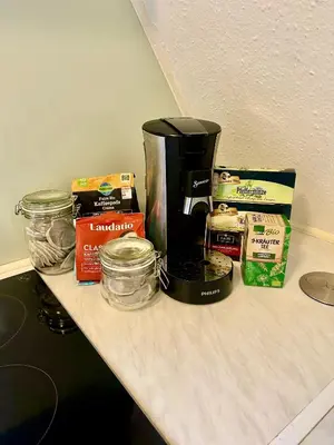 Kaffee-/Teezubehör in der Unterkunft Finnhütte Louise am Storkower See