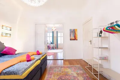 Ein Bett oder Betten in einem Zimmer der Unterkunft Villa Falkensee - Berlin West Design Boutique Apartments Ferienwohnung