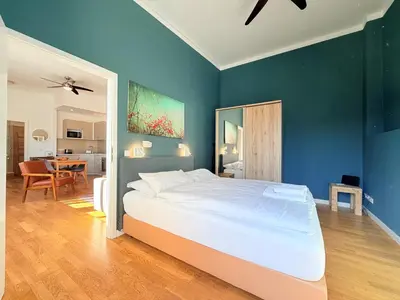 Ein Bett oder Betten in einem Zimmer der Unterkunft Amaroo - Serviced Apartments 