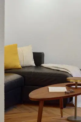 Ein Sitzbereich in der Unterkunft nestup - 80 qm Design Apartment in Kreuzberg - Cozy & Central