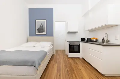Küche/Küchenzeile in der Unterkunft Modernes Apartment mit zwei Bädern