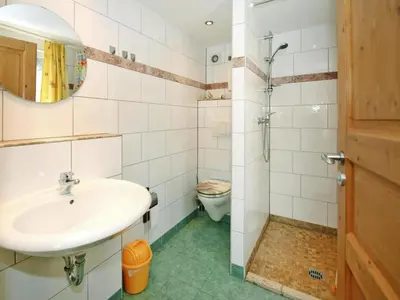 Ein Badezimmer in der Unterkunft Feriendorf am Weinberg, Dobbrikow