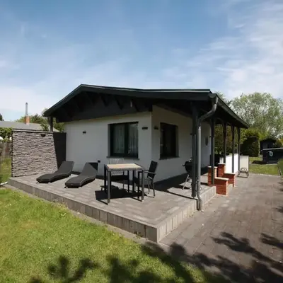 Ferienhaus direkt an der Spree