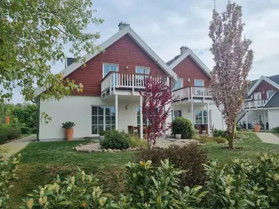 Ein Garten an der Unterkunft Premium Apartments