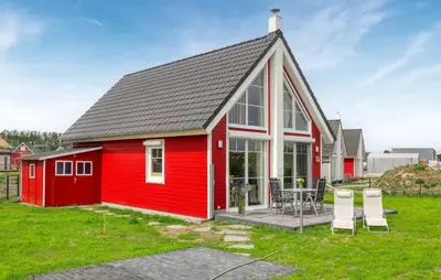 Das Gebäude in dem sich das Ferienhaus befindet