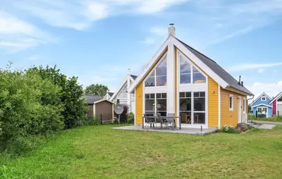 Das Gebäude in dem sich das Ferienhaus befindet