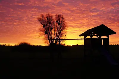 Blick auf den Sonnenuntergang/Sonnenaufgang von der Ferienwohnung aus oder aus der Nähe