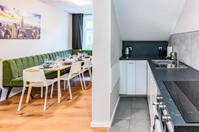 Küche/Küchenzeile in der Unterkunft Etagenwohnung 110qm in der Villa Winckelmann
