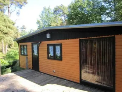 Das Gebäude in dem sich das Ferienhaus befindet