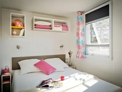Ein Bett oder Betten in einem Zimmer der Unterkunft Holiday Home in Hohenlychen mit Grill- Loggia 1 by Interhome