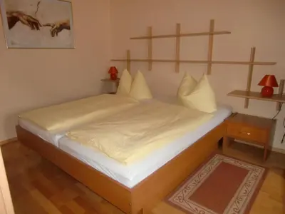 Ein Bett oder Betten in einem Zimmer der Unterkunft Apartment für 5 Personen in Radewege- Berlin by Interhome