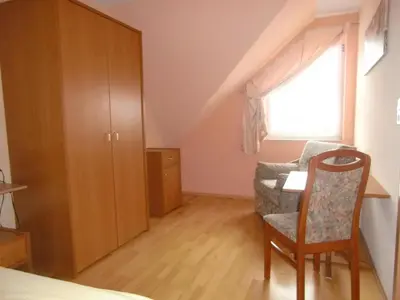 Ein Sitzbereich in der Unterkunft Apartment für 5 Personen in Radewege- Berlin by Interhome