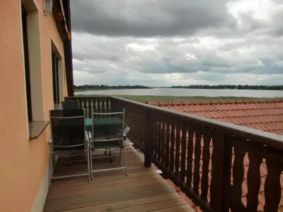 Ein Balkon oder eine Terrasse in der Unterkunft Apartment für 5 Personen in Radewege- Berlin by Interhome
