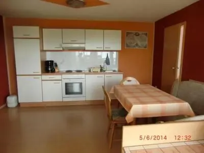 Küche/Küchenzeile in der Unterkunft Holiday Home am See by Interhome